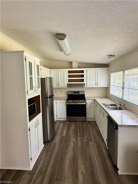 185 Marlin Boulevard Property Photo 7