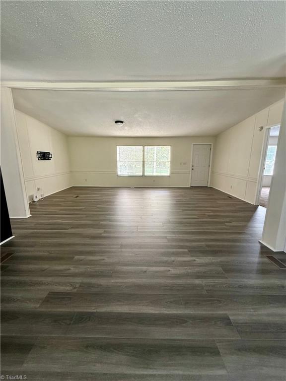 185 Marlin Boulevard Property Photo 8