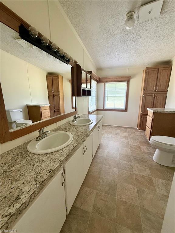 185 Marlin Boulevard Property Photo 10