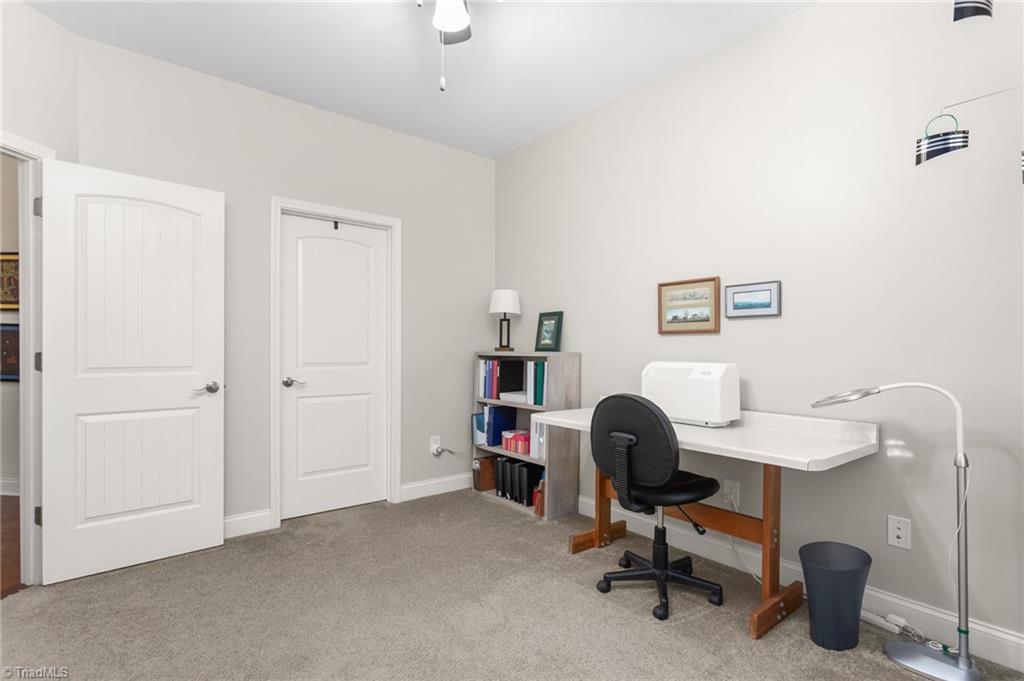 2560 Glenkirk Drive Property Photo 13