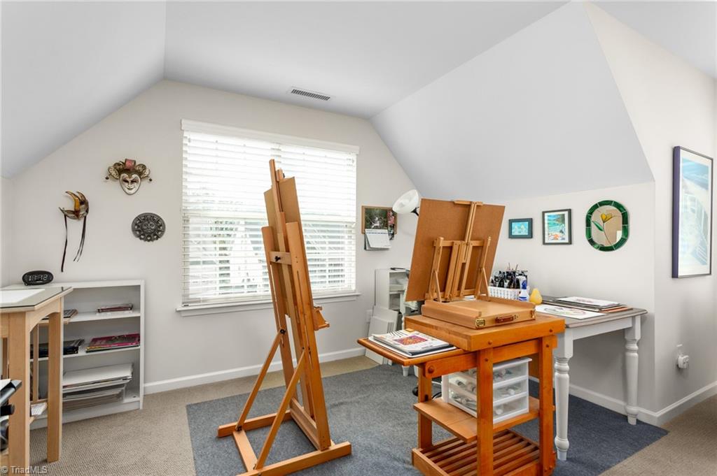 2560 Glenkirk Drive Property Photo 31
