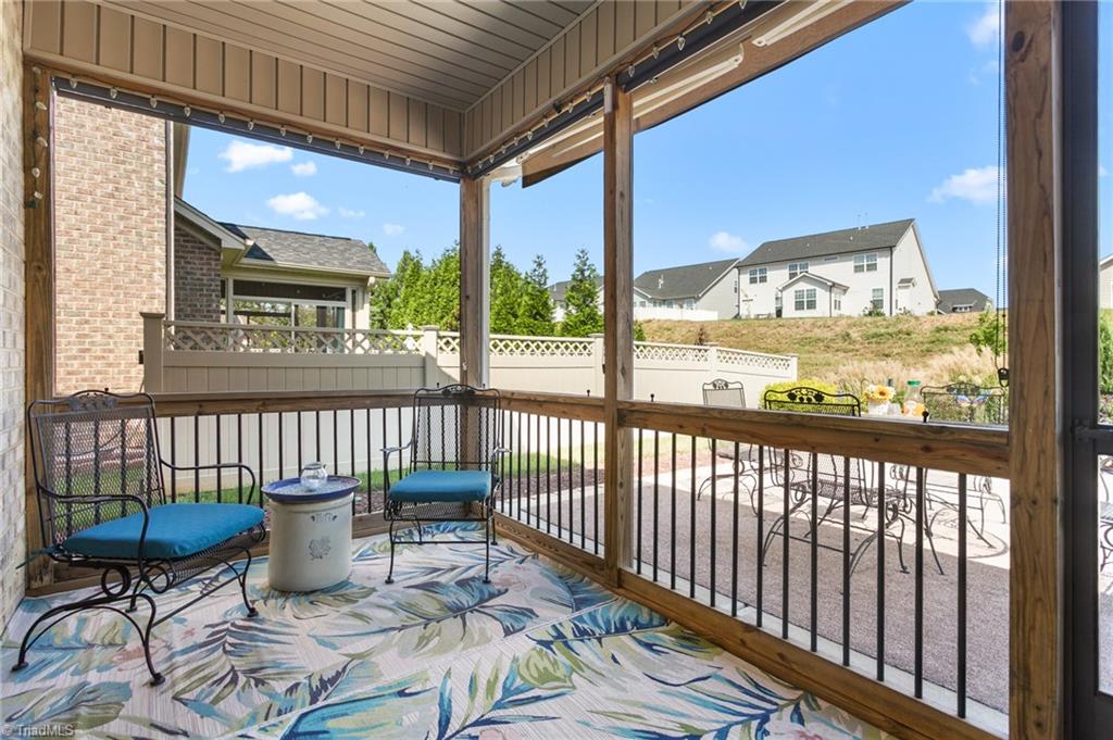 2560 Glenkirk Drive Property Photo 34