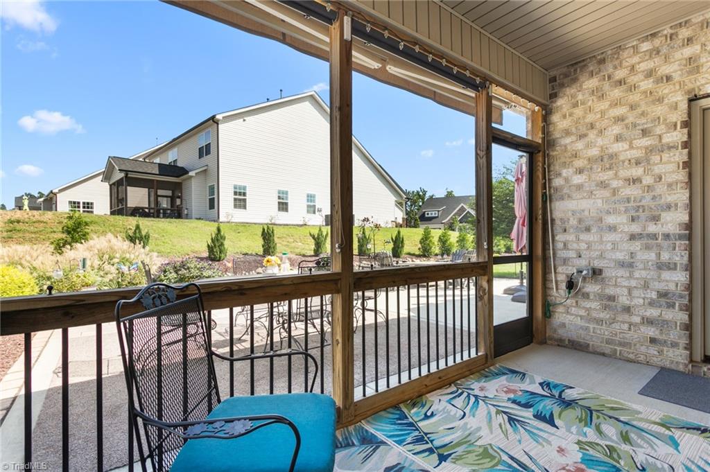 2560 Glenkirk Drive Property Photo 35