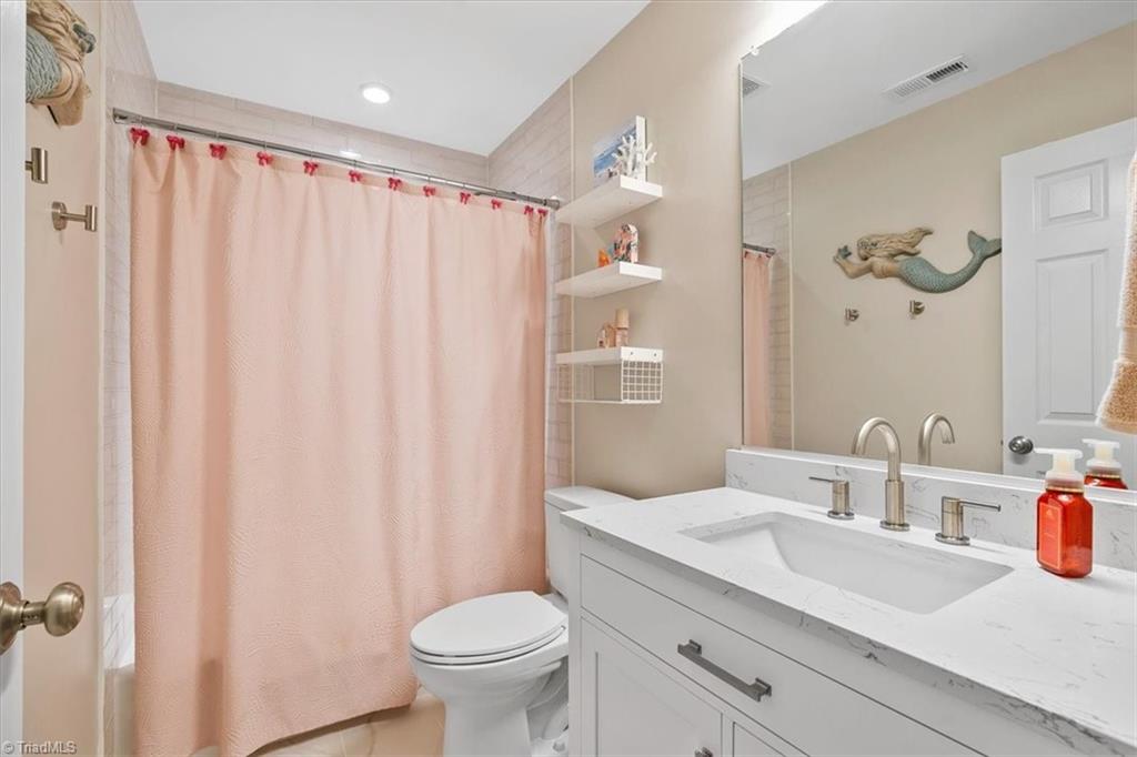 8238 Ipswich Court Property Photo 29