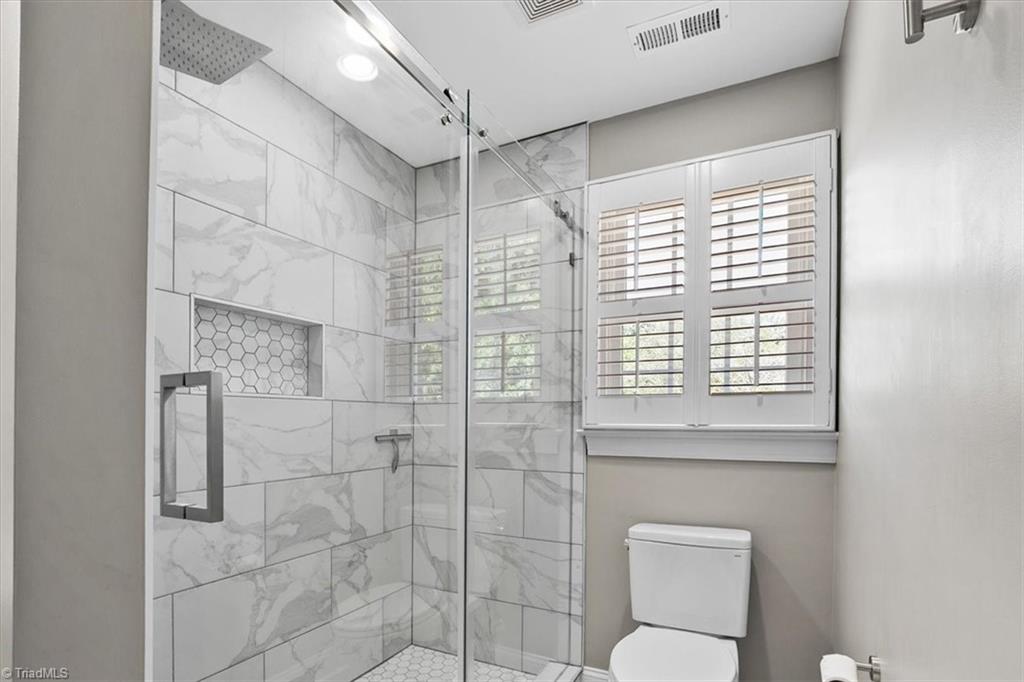 8238 Ipswich Court Property Photo 33