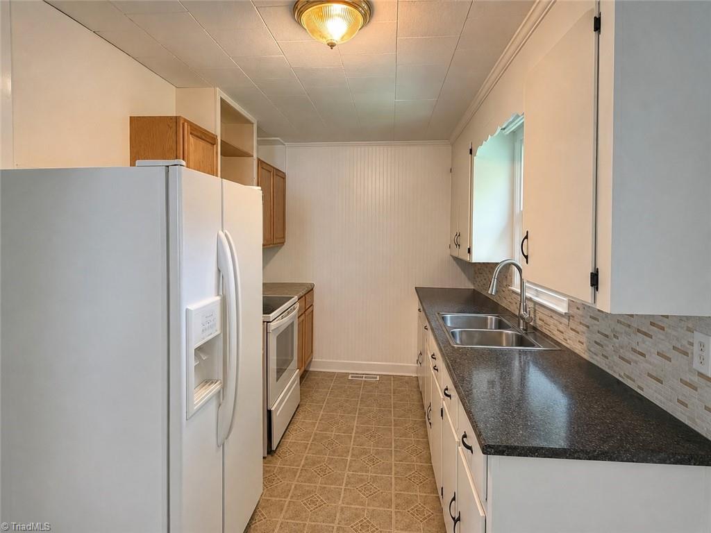 111 Arbor Street Property Photo 7