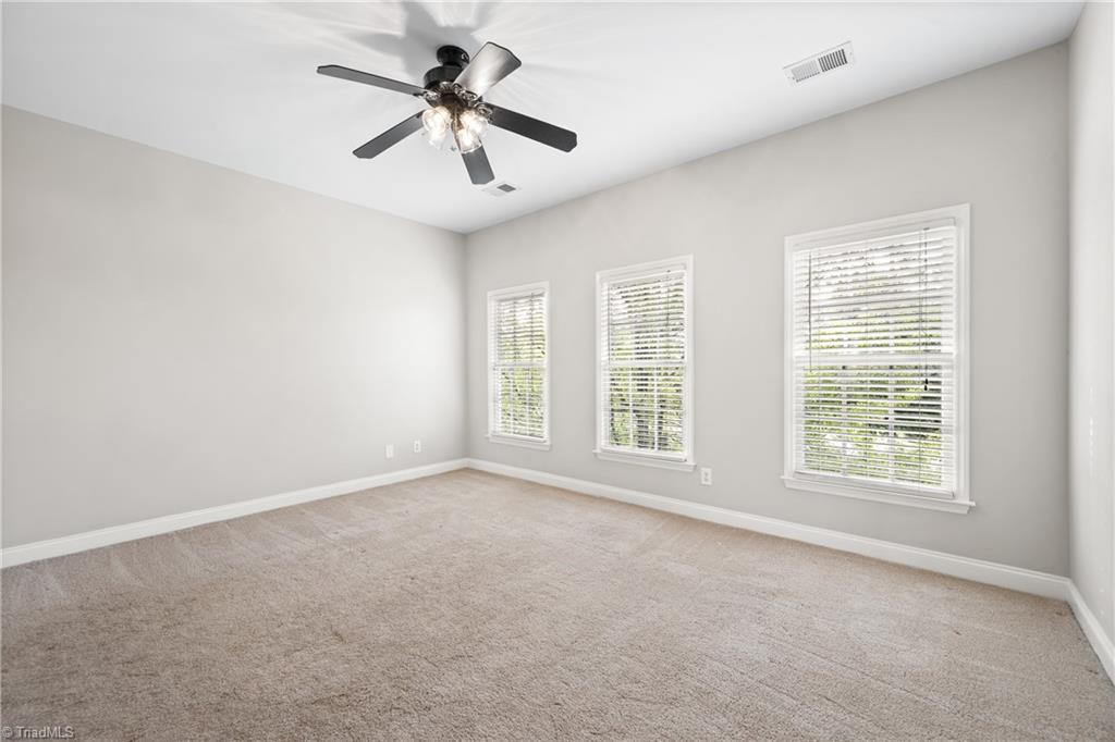 205 Southside Square Property Photo 23