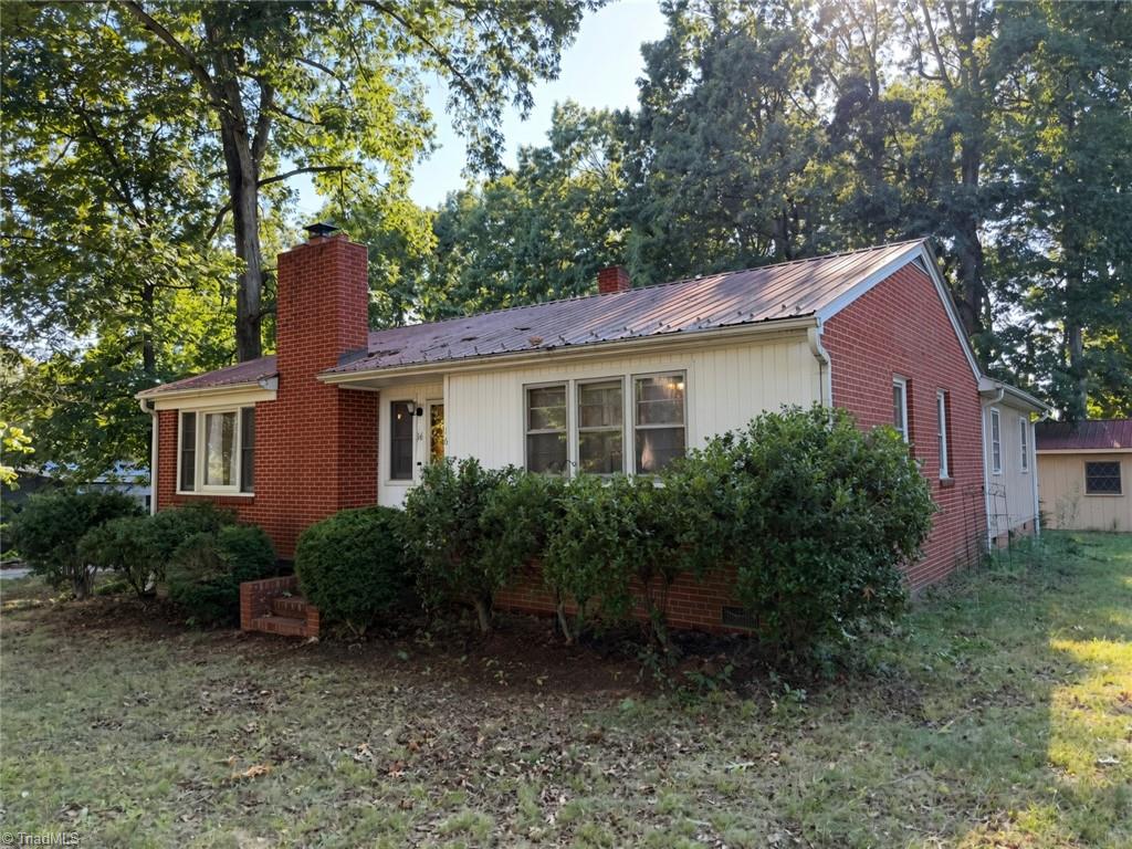 16 Vivian Street Property Photo 1