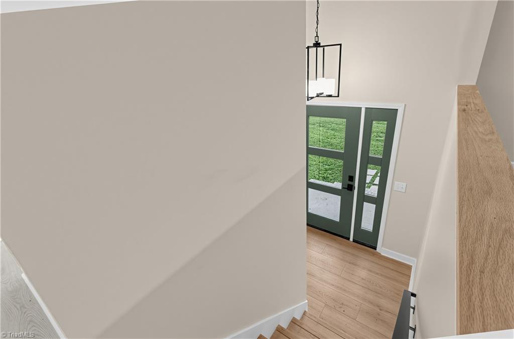 124 Oak Ridge Drive Property Photo 4