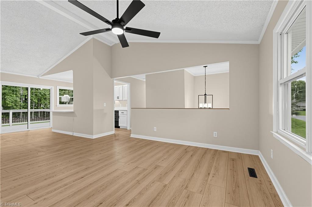 124 Oak Ridge Drive Property Photo 7