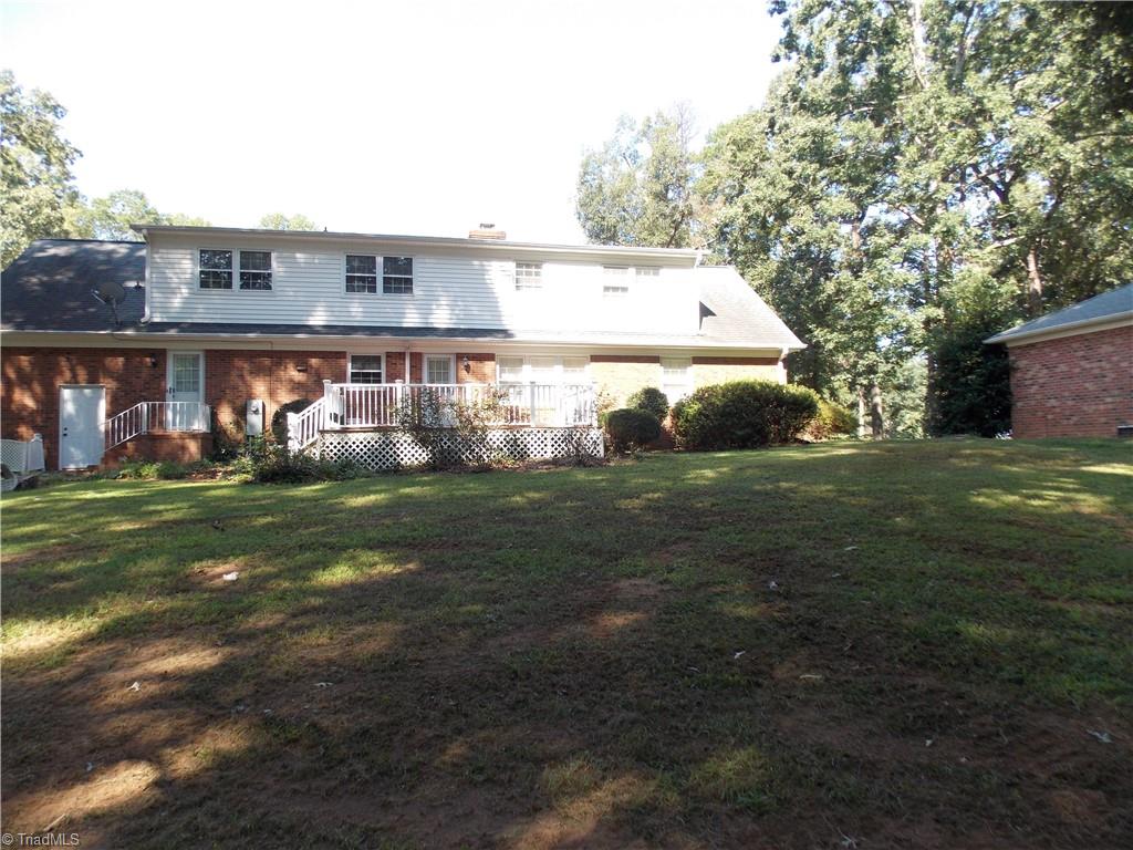 4915 Warfield Drive Property Photo 3