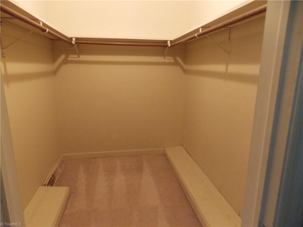 4915 Warfield Drive Property Photo 17