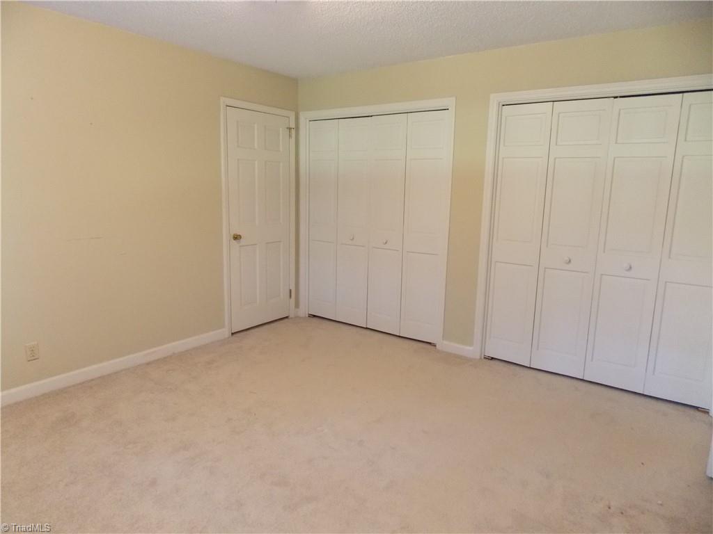 4915 Warfield Drive Property Photo 22