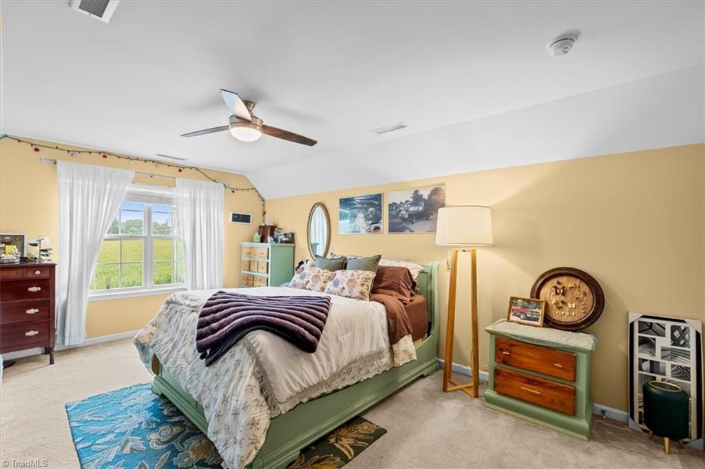 9141 Warren Road Property Photo 12