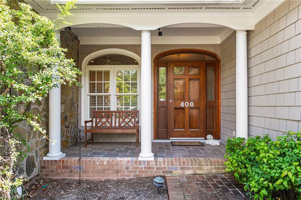 408 Deer Path Property Photo 4