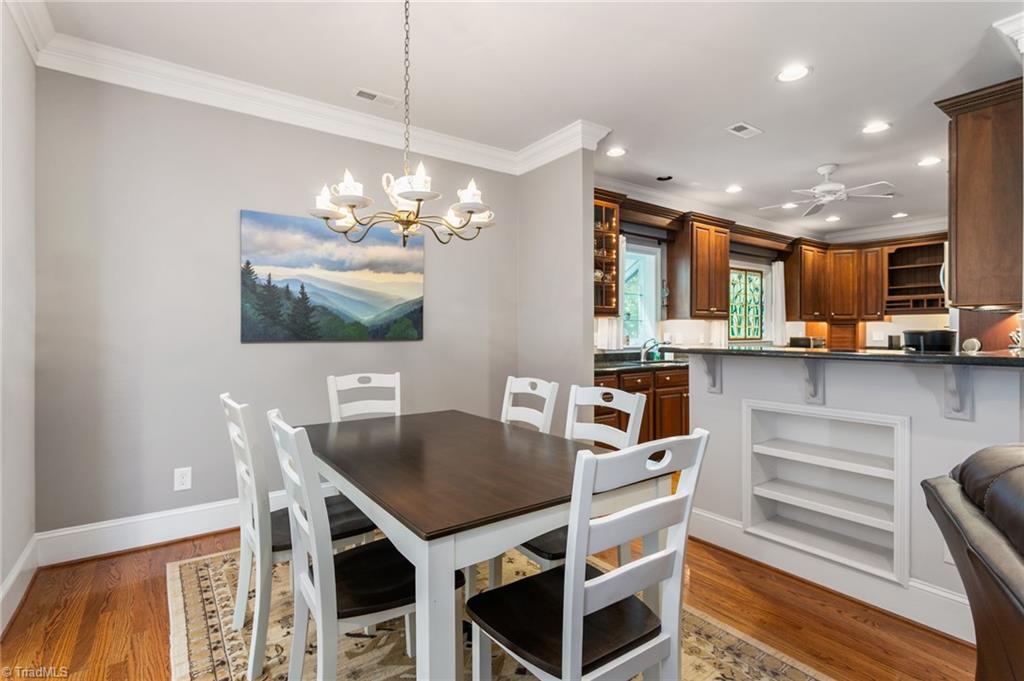 408 Deer Path Property Photo 12