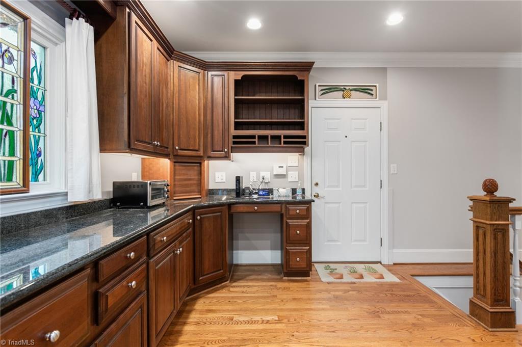 408 Deer Path Property Photo 18