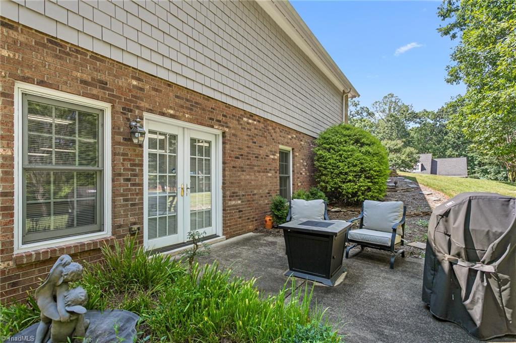 408 Deer Path Property Photo 41