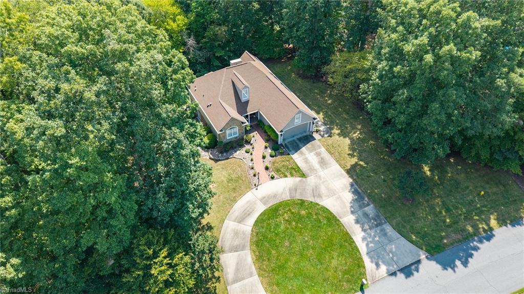 408 Deer Path Property Photo 47