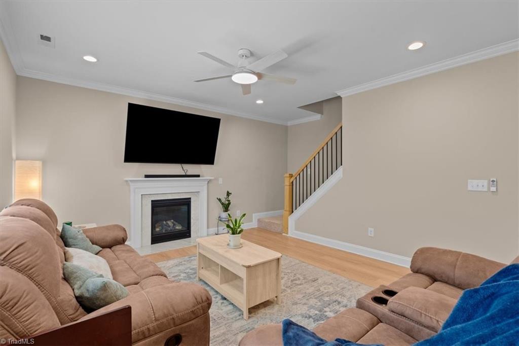 1637 Appaloosa Place Property Photo 8
