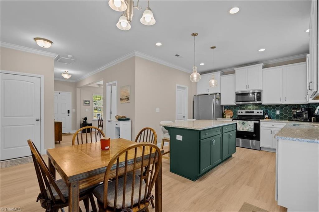 1637 Appaloosa Place Property Photo 13
