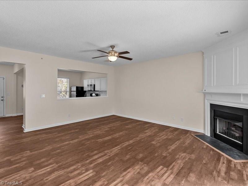 3967 Elizabeth Glen Way Property Photo 8