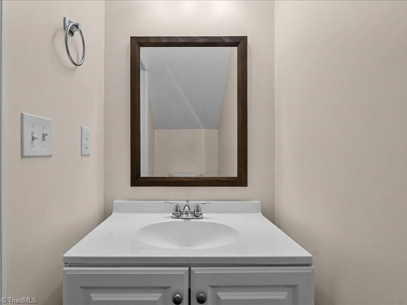 3967 Elizabeth Glen Way Property Photo 12