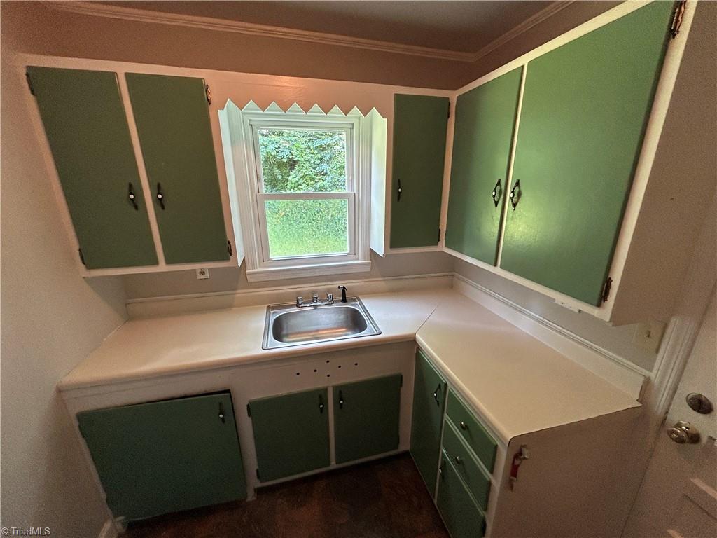 4403 Edgemore Road Property Photo 8