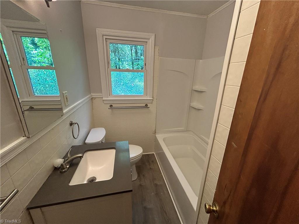 4403 Edgemore Road Property Photo 17