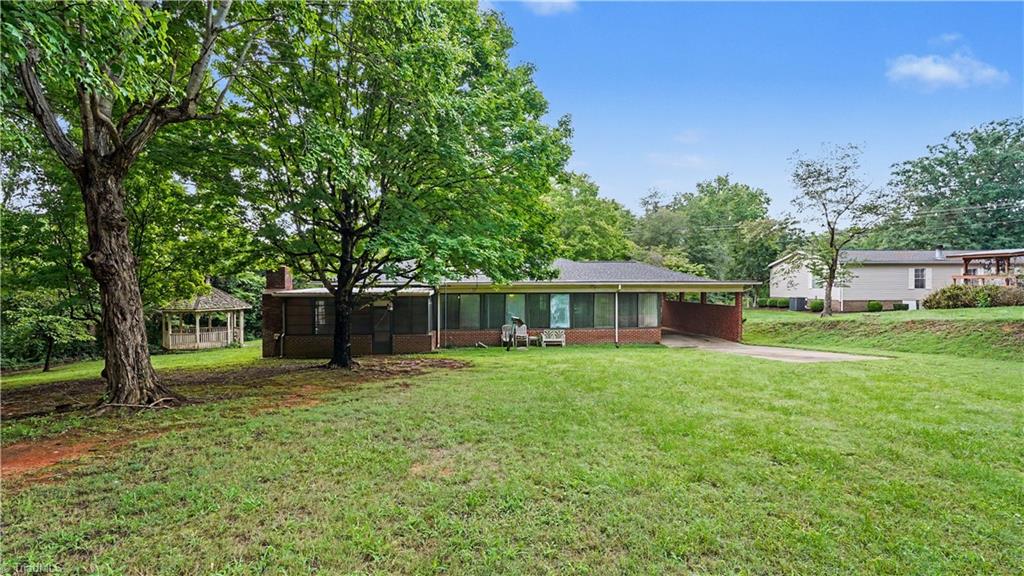 876 Brooklyn Avenue Property Photo 17