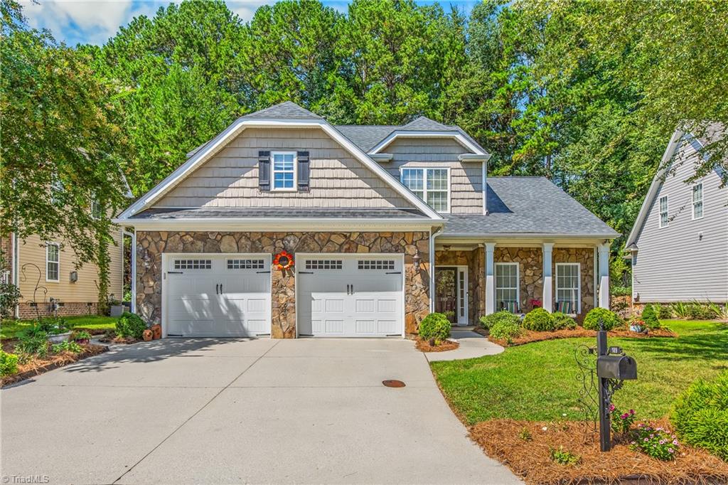 189 Cabot Drive Property Photo 1