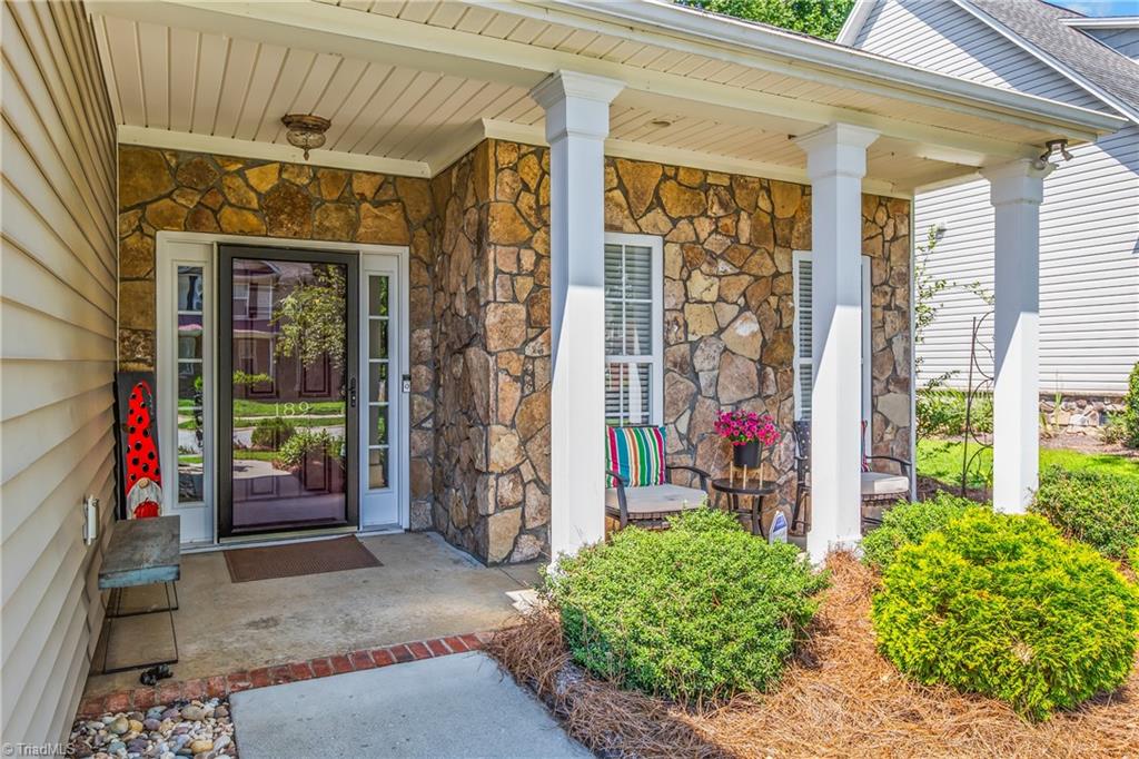 189 Cabot Drive Property Photo 2