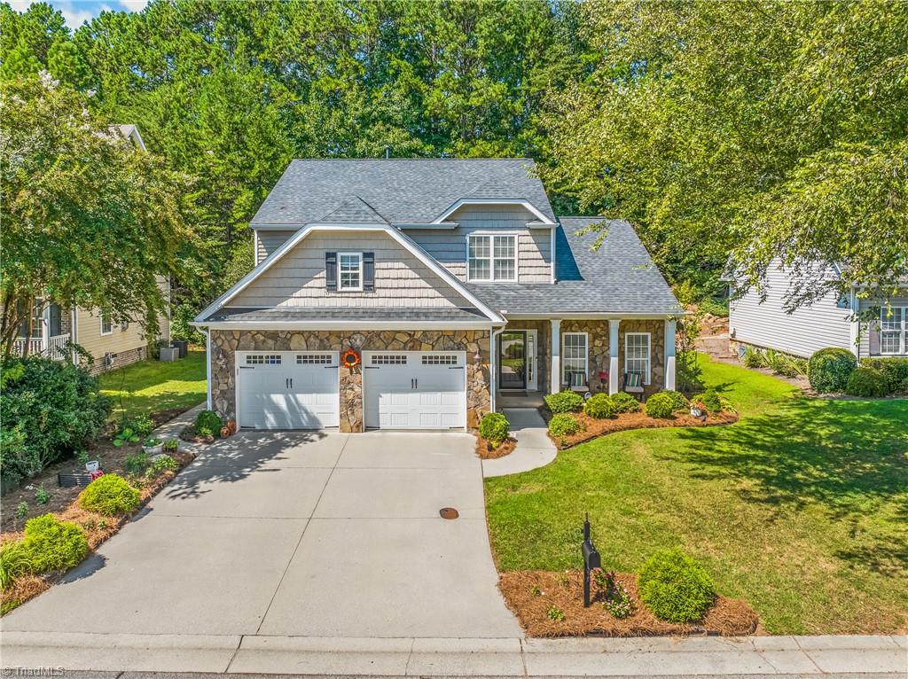 189 Cabot Drive Property Photo 3