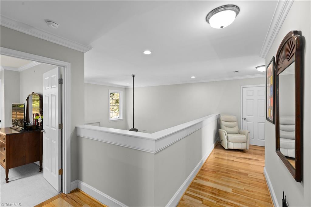 189 Cabot Drive Property Photo 15