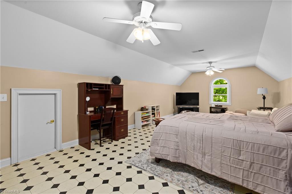 370 Rabbit Farm Trail Property Photo 29