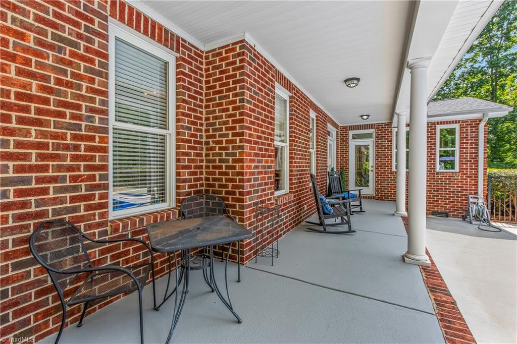 370 Rabbit Farm Trail Property Photo 49
