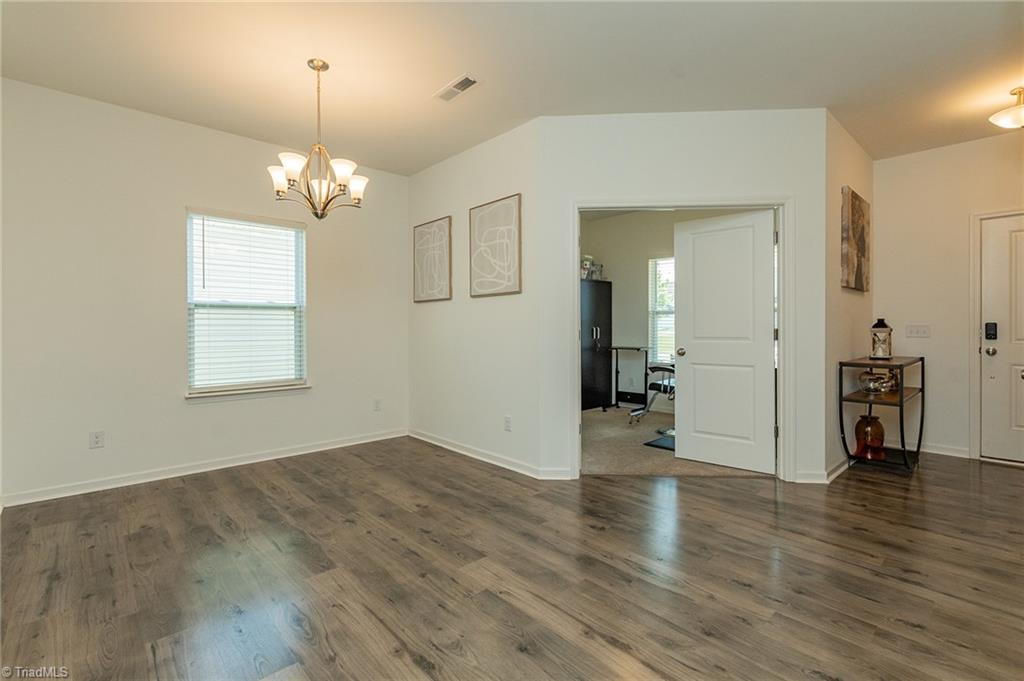 4044 Monteray Circle Property Photo 10