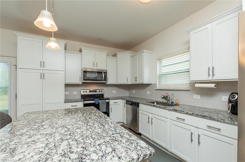 4044 Monteray Circle Property Photo 16