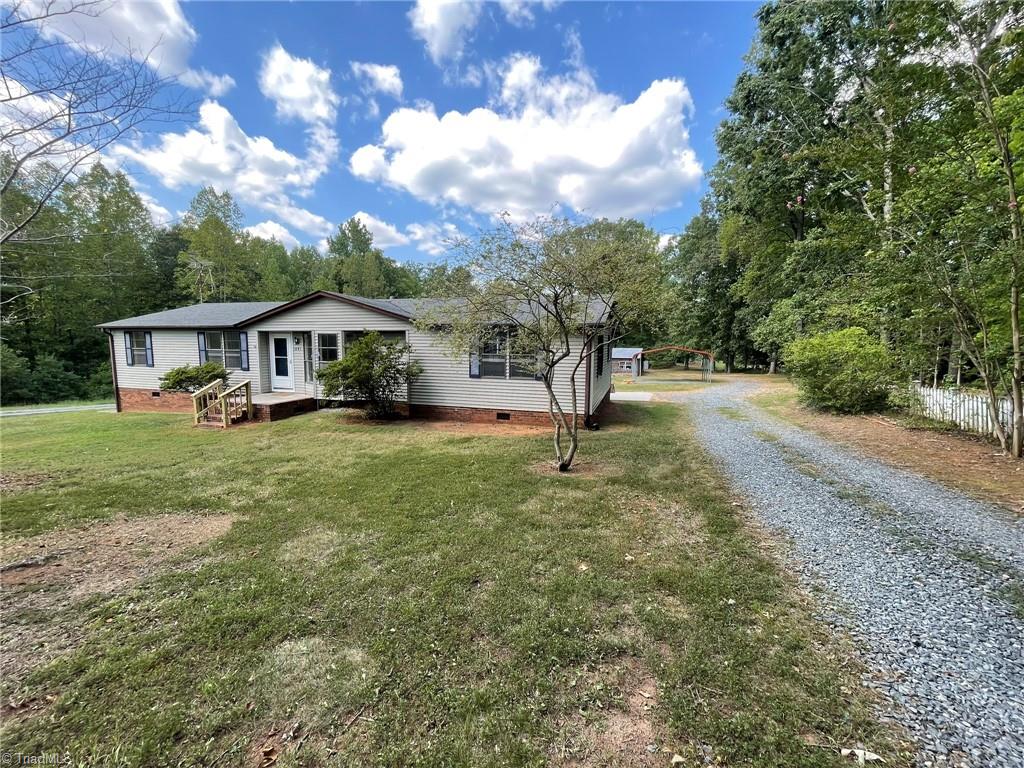 1041 Brooks Road Property Photo 1