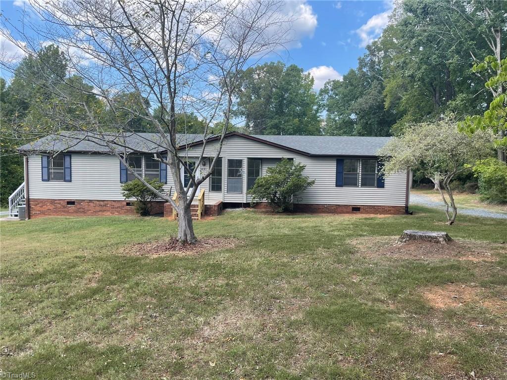 1041 Brooks Road Property Photo 2