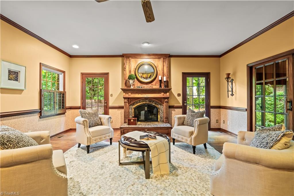 1305 Swanner Court Property Photo 9