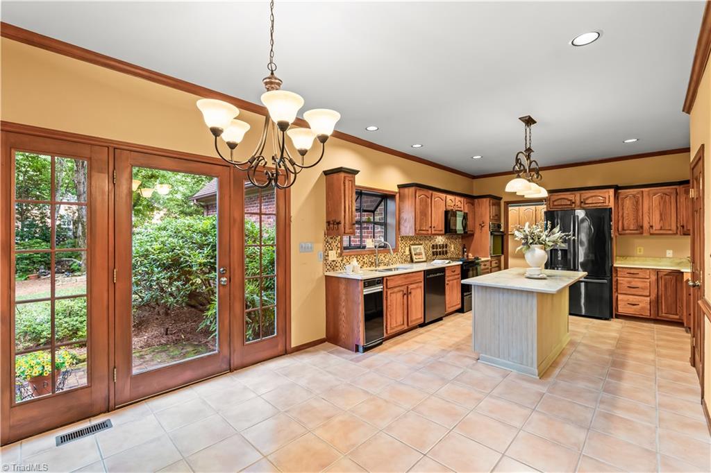 1305 Swanner Court Property Photo 14