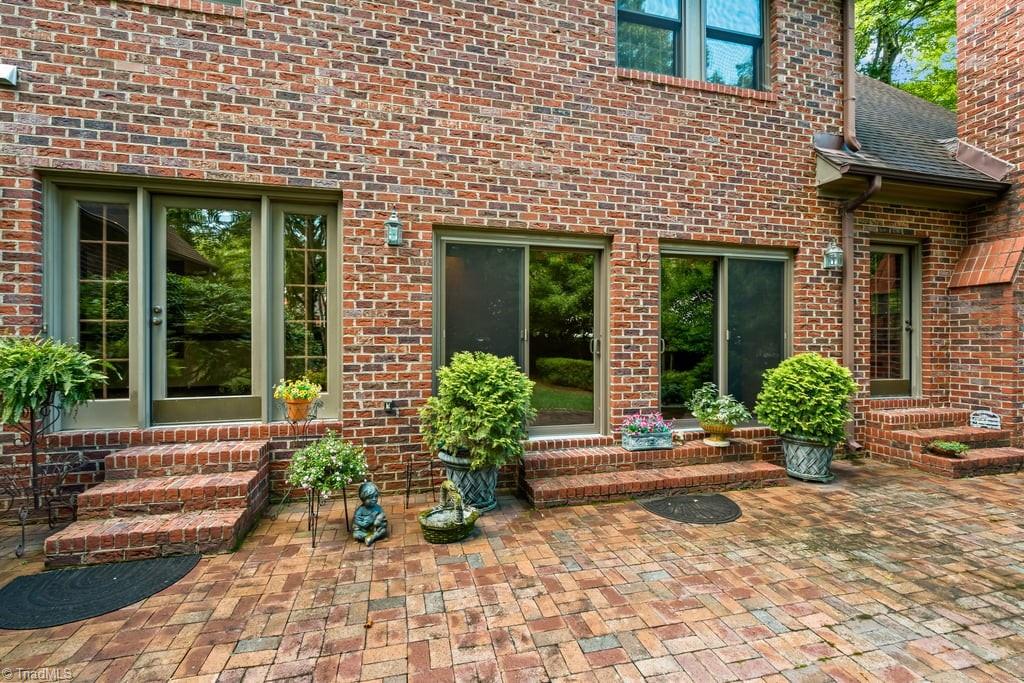 1305 Swanner Court Property Photo 37