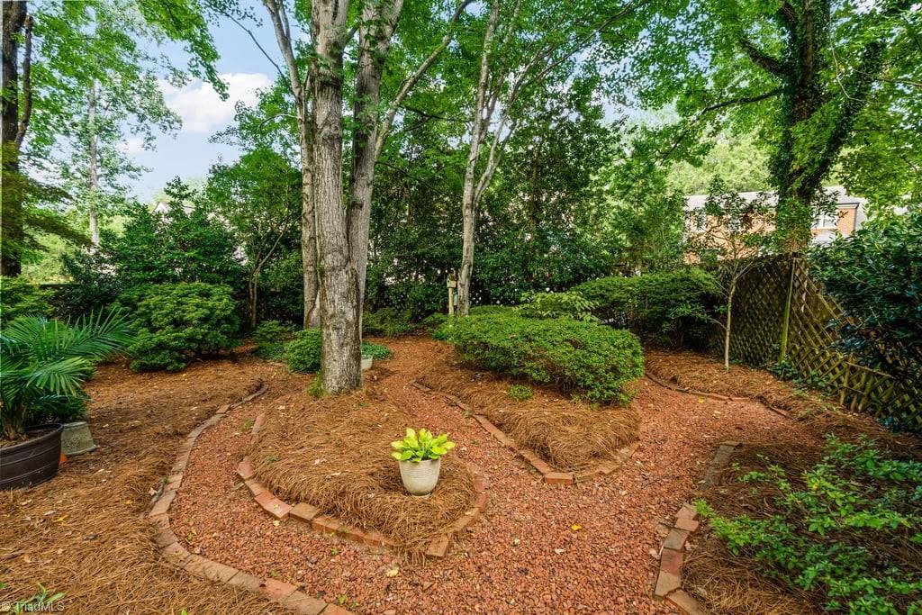 1305 Swanner Court Property Photo 40