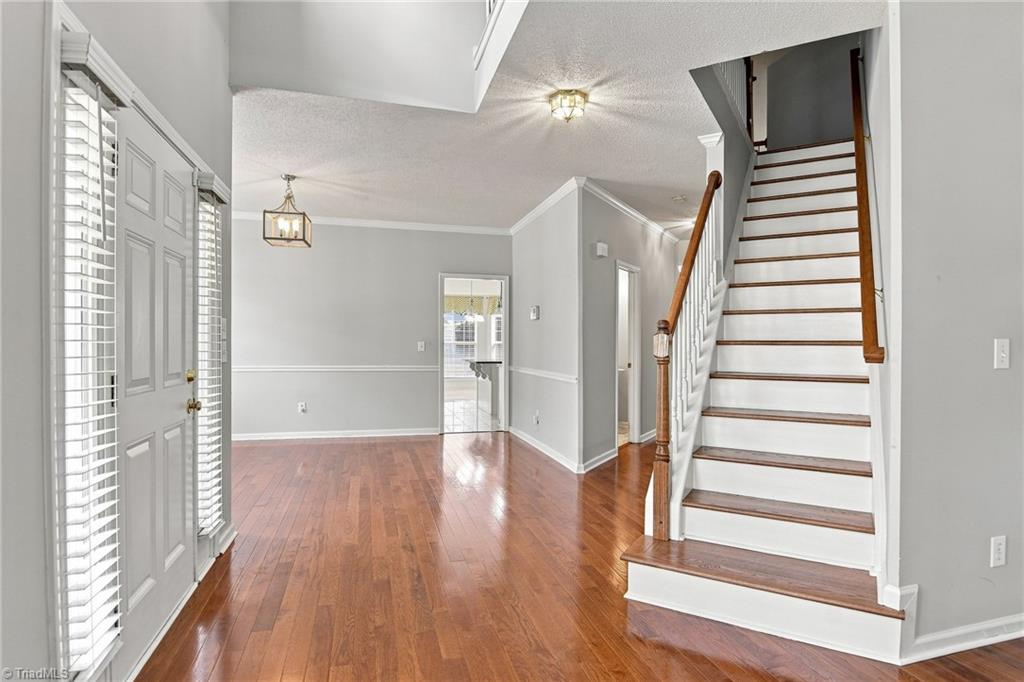 4106 Clovelly Drive Property Photo 7