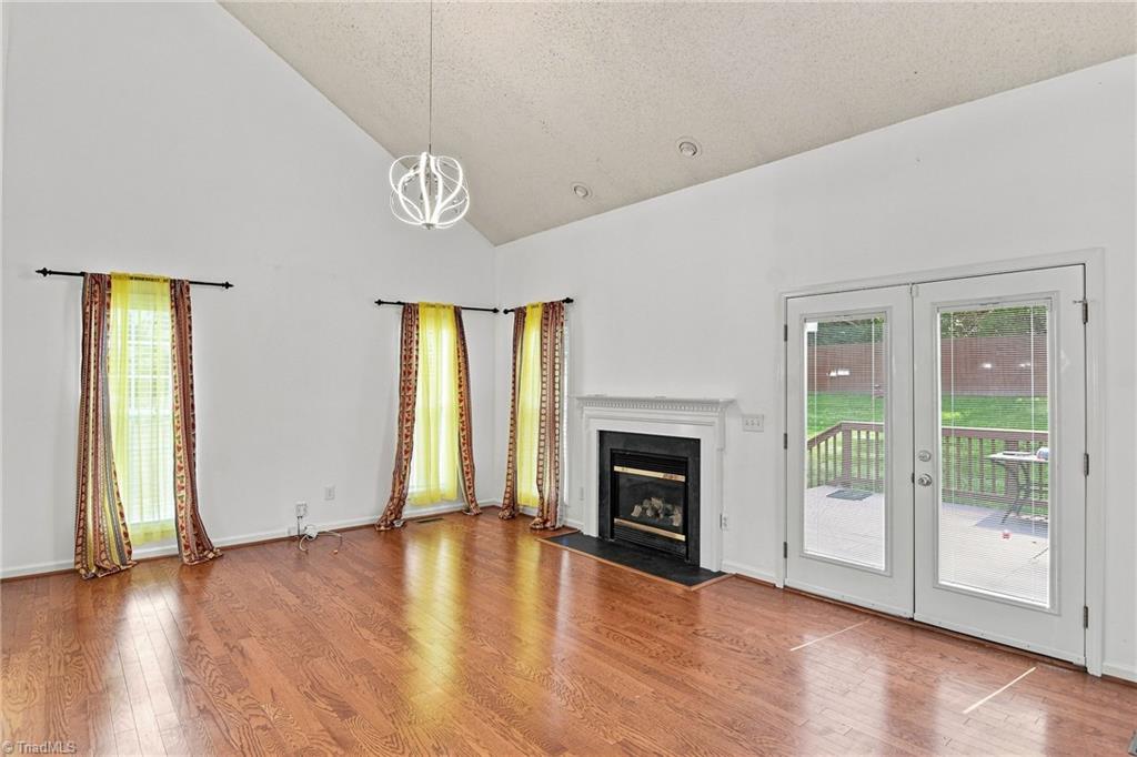 4106 Clovelly Drive Property Photo 8