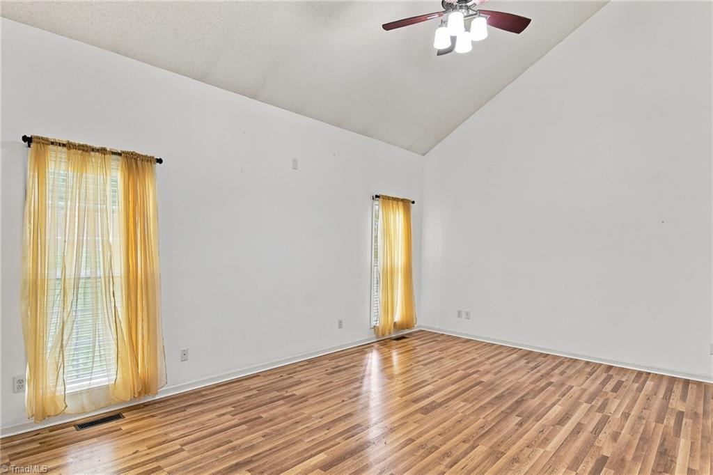 4106 Clovelly Drive Property Photo 18
