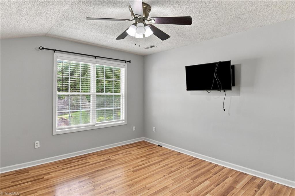4106 Clovelly Drive Property Photo 23
