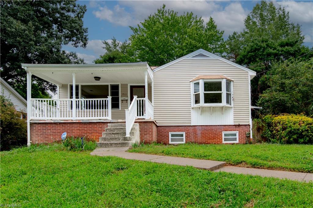 1511 Sharon Road Property Photo
