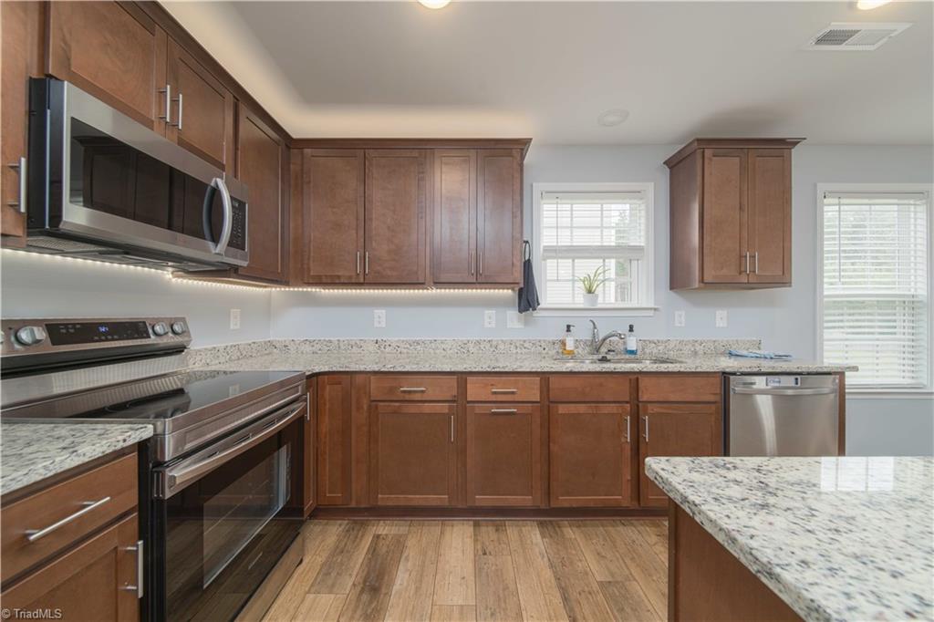 1118 Baileys Chapel Road Property Photo 5